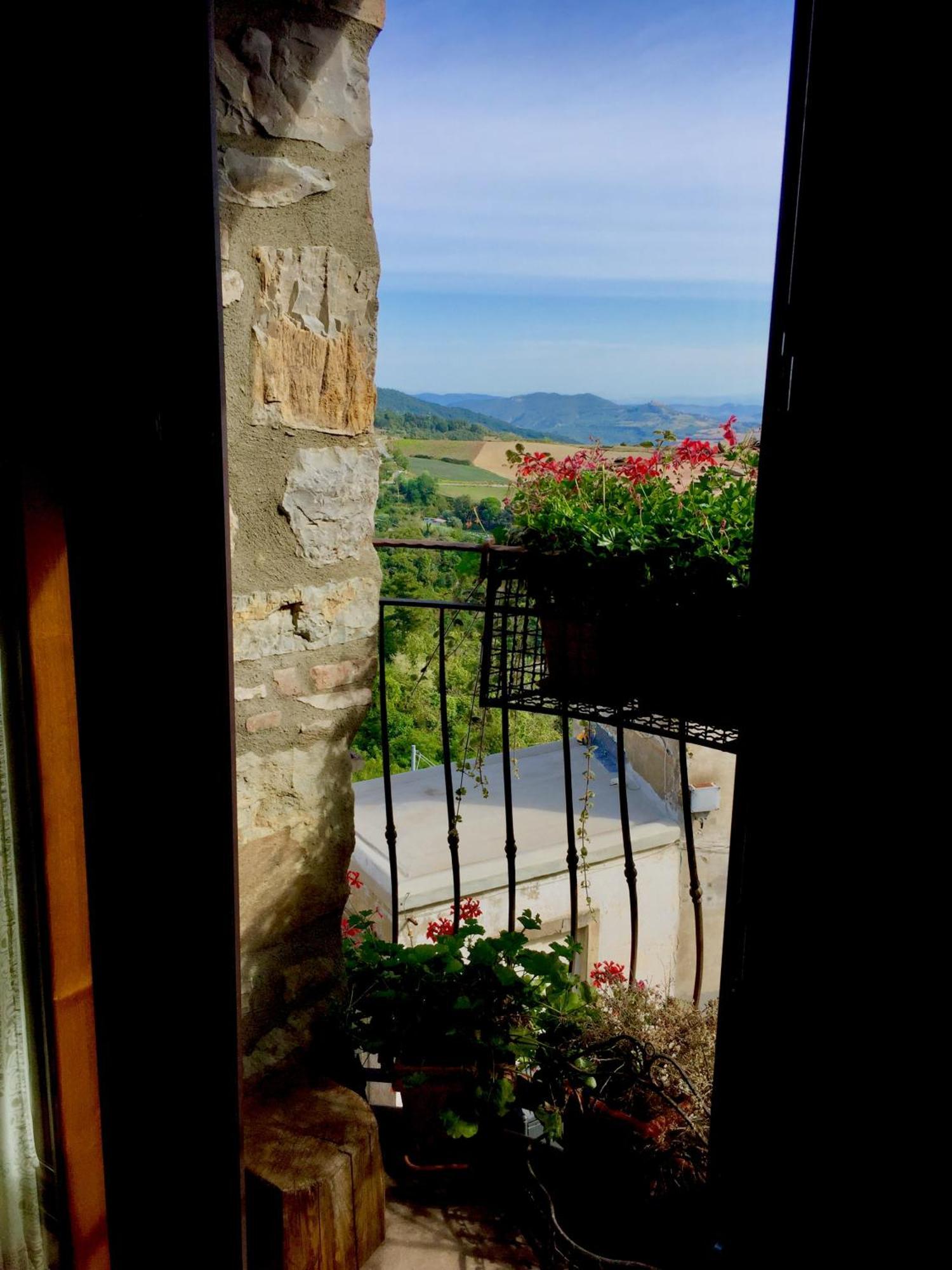 Andante Appartamenti Castelnuovo di Val di Cecina Ngoại thất bức ảnh
