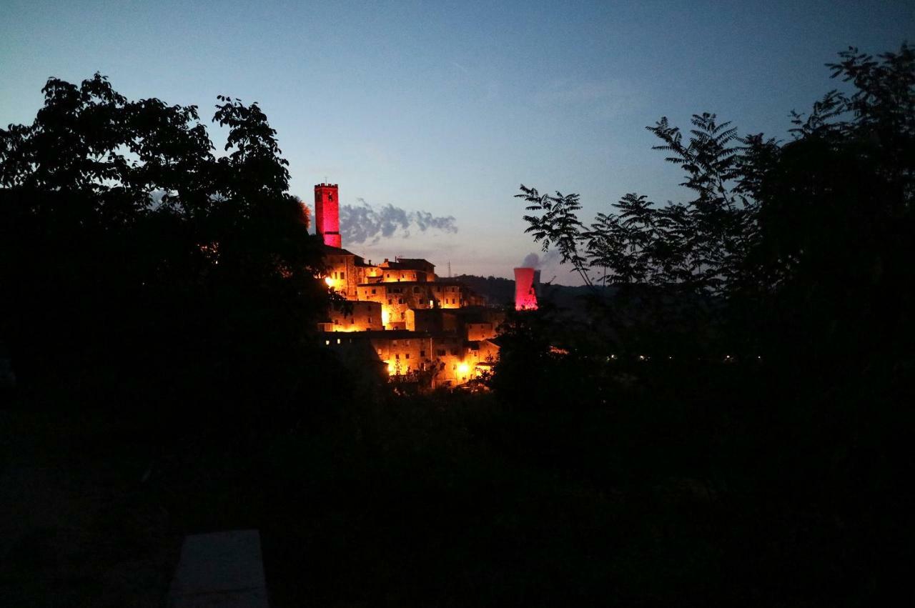 Andante Appartamenti Castelnuovo di Val di Cecina Ngoại thất bức ảnh